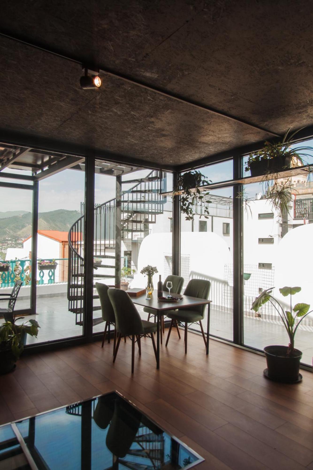 Hotel Tato & Coworking Space Tbilisi