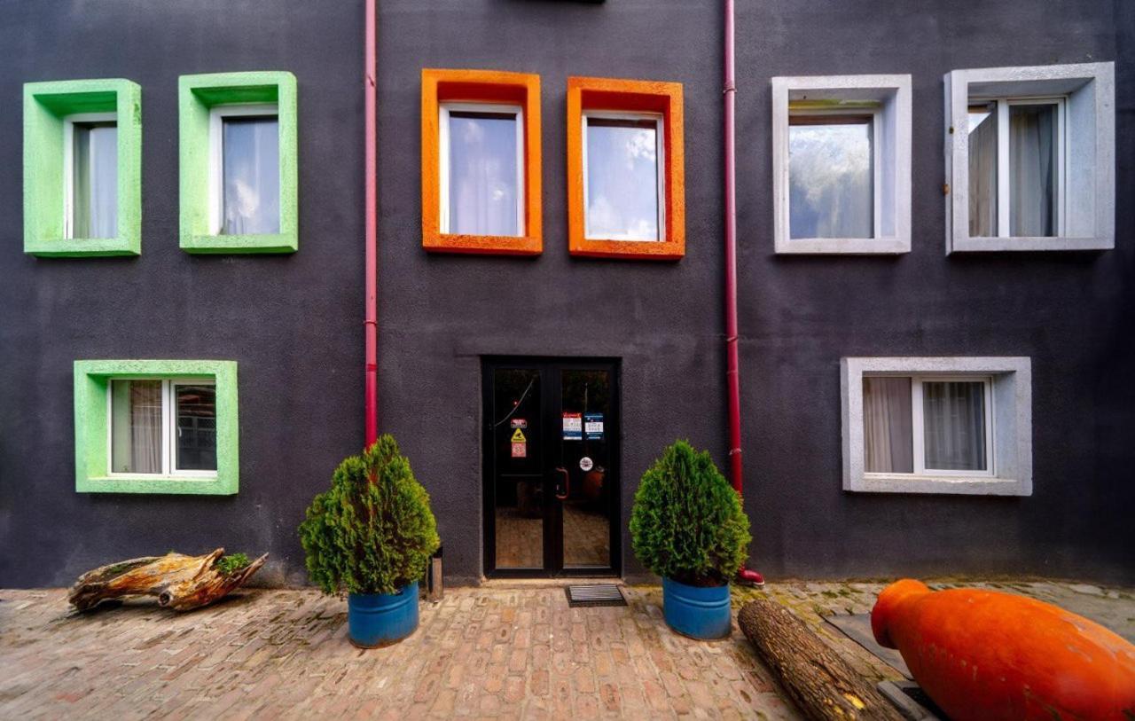 Отель Tato & Coworking Space 3*